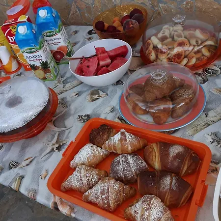 Lady Jolanda B&B 포르토 세자레오