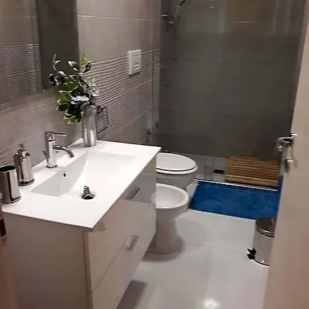 Bed & Breakfast Lady Jolanda 4*