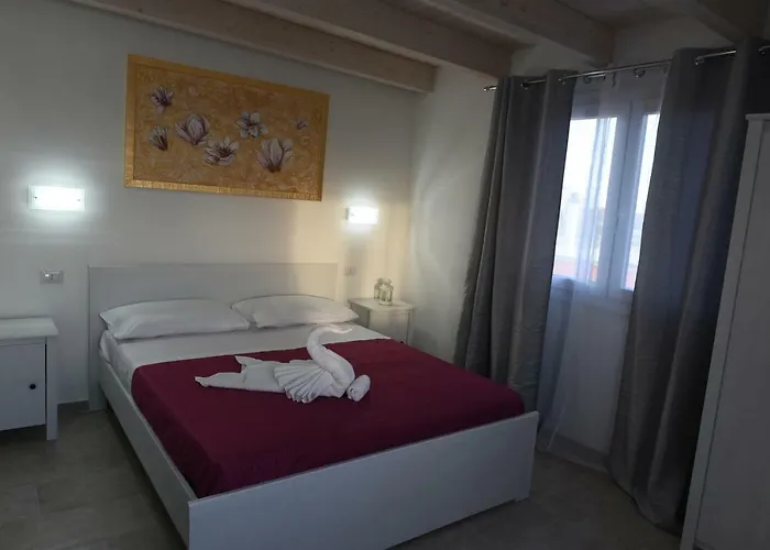 ベッド・アンド・ブレックファスト Lady Jolanda 4*