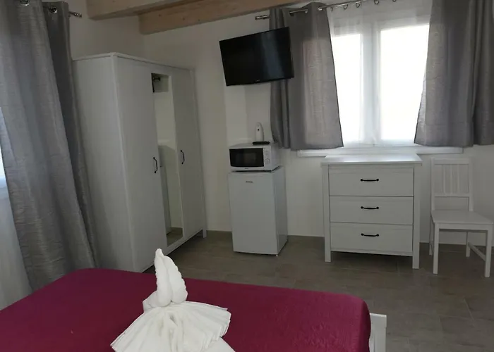 Lady Jolanda Bed & Breakfast 4*